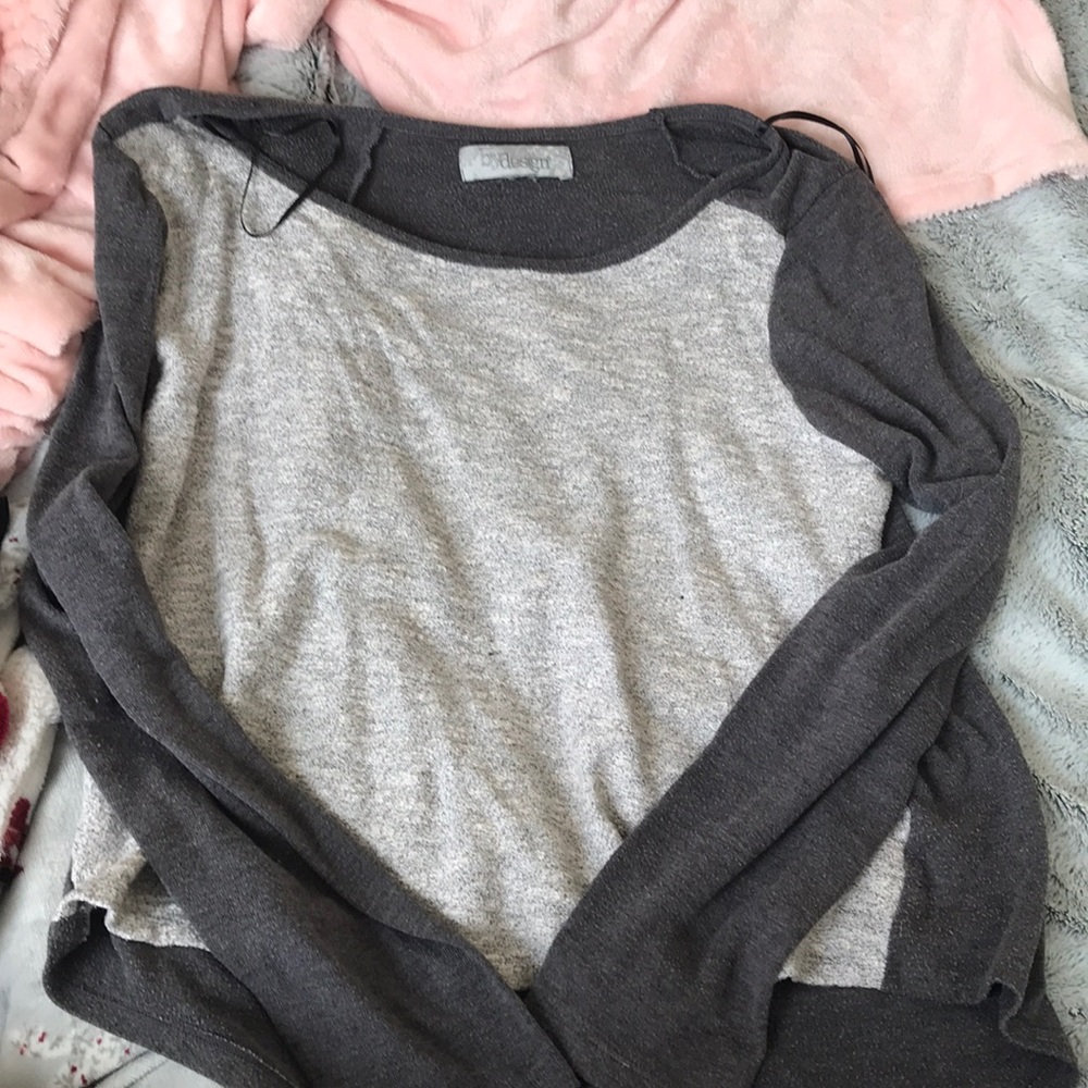 Grey and white t shirt no stains.